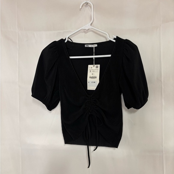 New with tags, womens size small Zara blouse, #K972 - Picture 2 of 7